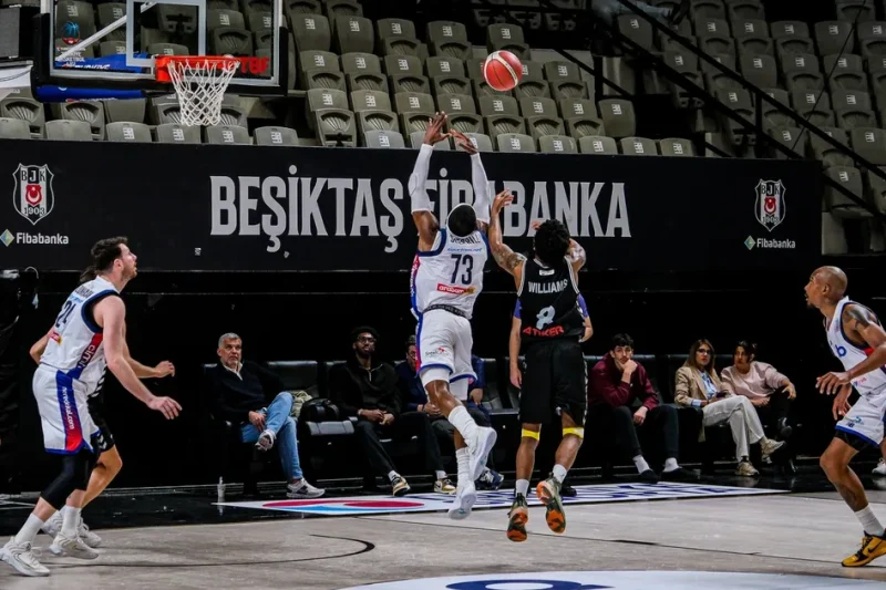 Konya Büyükşehir Belediyespor Play-Off Çeyrek Final Serisinde ilk maçı kazandı