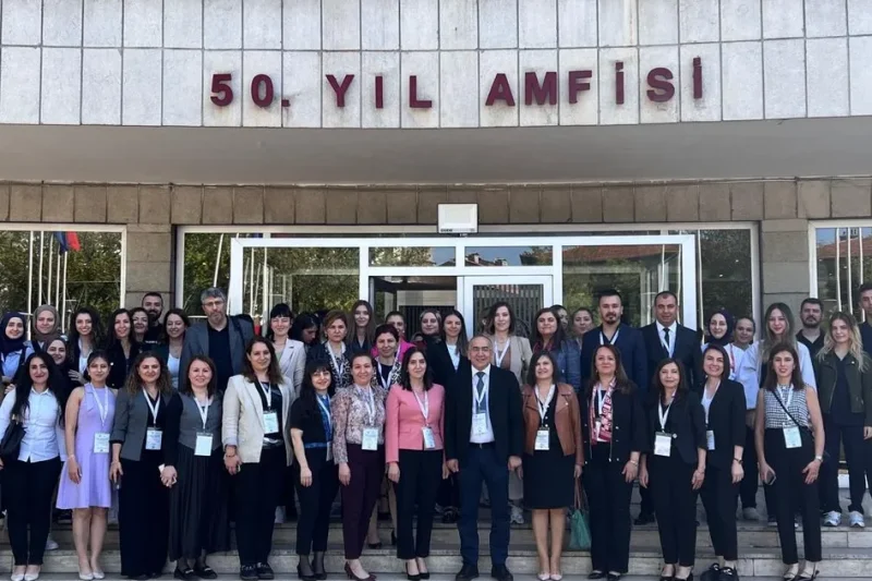 Ankara’da “Ankara Çocuk Acil Ve Çocuk Yoğun Bakım Hemşireliği Sempozyumu” gerçekleştirildi