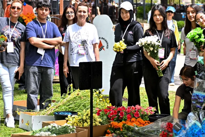 Antalya’da ‘Çiçek Desenleri Günleri’ başladı