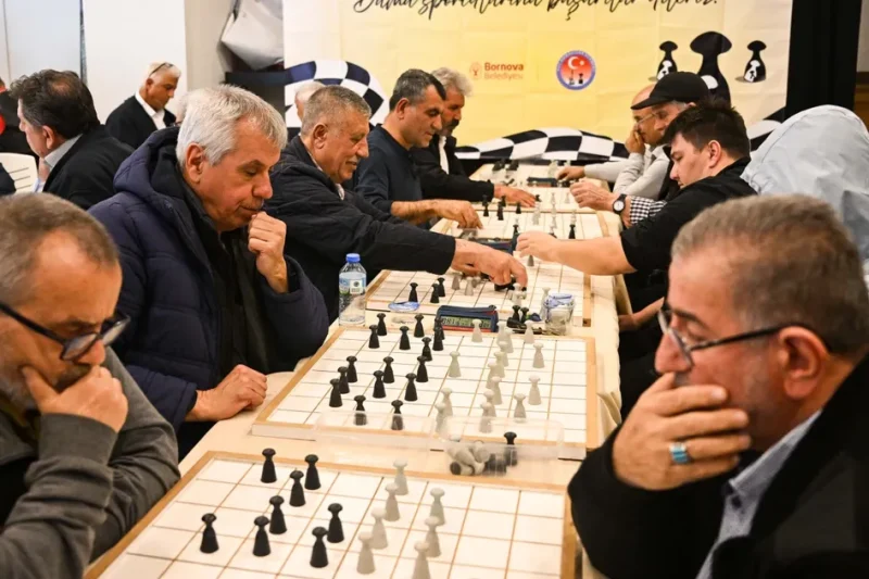 Bornova’da damada uluslararası buluşma