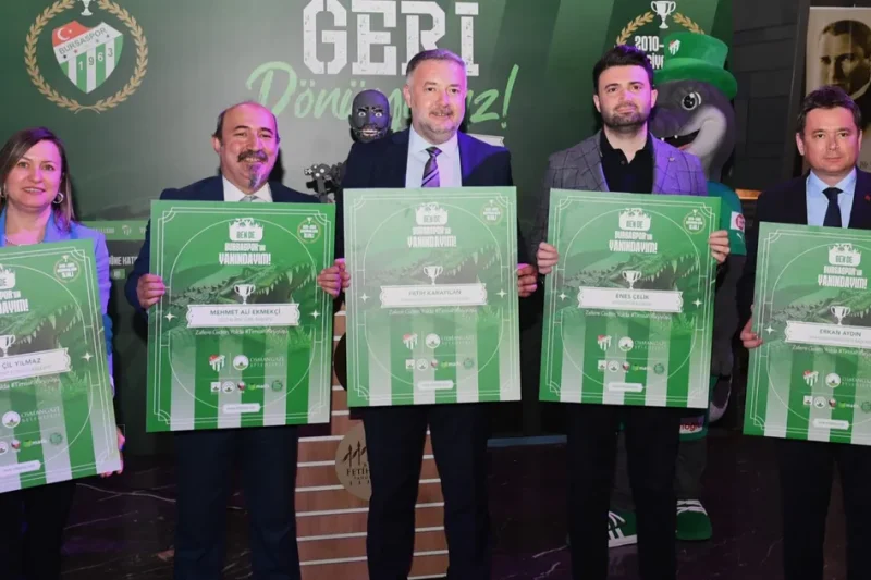 Bursa Osmangazi’de yeşil-beyaz sevdalılar buluştu… Türkiye’nin ilk insansı robotundan Bursaspor’a destek