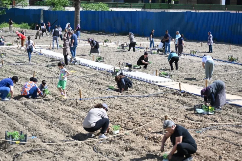 İkinci Kent Bostanı Koşukavak’ta açıldı