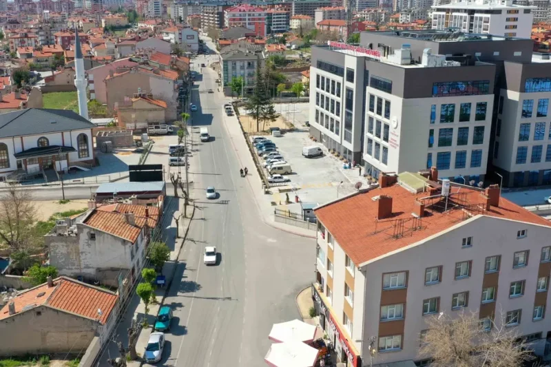 Konya Meram’da yol genişletme çalışmalarına devam