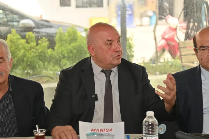 MASKİ Saruhanlı’daki çiftçilerle bir araya geldi